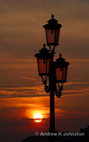 0209_40D_6305 B5.jpg - Streetlights at Sunset